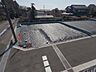 外観：現地　角地で陽当たり通風良好！！