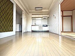 居間