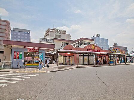新狭山駅(西武 新宿線) 徒歩23分。 1770m