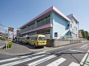小手指幼稚園 徒歩7分。 500m