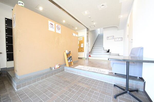 建物エントランス