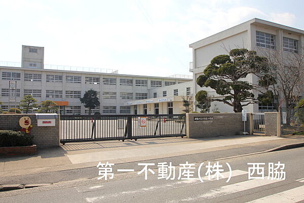 画像30:【小学校】西脇市立 重春小学校まで854ｍ