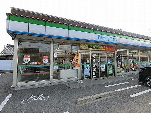 画像16:ファミリーマート 垂井宮代店まで450m