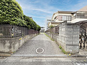現況：更地／通りから一歩入った静かな環境の中にあります