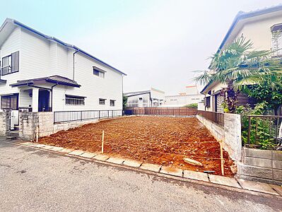 外観：西側蓋掛け水路、東側公道につき日当たり・通風良好☆彡ポラスの注文住宅は4つのブランドからお選び頂けます。