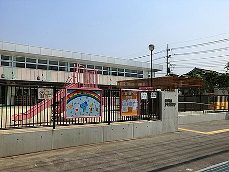 あずま保育園。送迎ステーションを利用できる認可園。保育時間:8:30~16:30(土曜日は12:00まで)延長保育:あり(7:00~8:30、保育終了後~19:00)