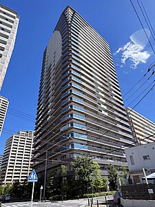 外観:364戸のビッグコミュニティ。免震構造のタワーマンションで、安心・安全な未来を描く! 外観:364戸のビッグコミュニティ。免震構造のタワーマンションで、安心・安全な未来を描く!