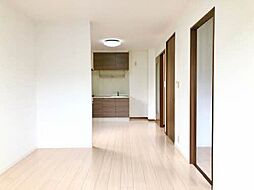 テンダーヴィラ　Ａ棟 A0102 1階1LDKのリビング/ダイニング