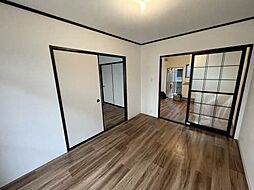 居間