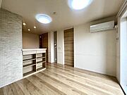 日当たりのよいリビングです。快適に過ごしていただけます。