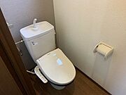 毎日使うものだからこそ、人に優しく、清潔な機能付便座です。