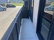 テラスがありますので、お洗濯の際に便利です。