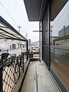 【テラス】専用テラスで洗濯物が干せます