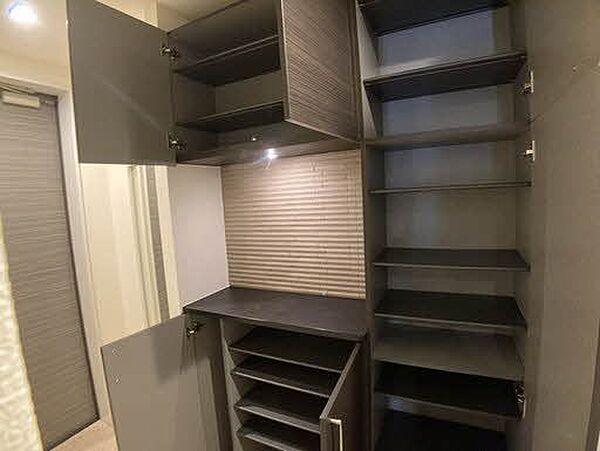 収納