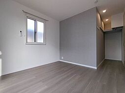 メゾン・ド・パーシモン 0101 1階1Kのリビング/ダイニング