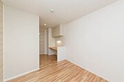 書斎や趣味の部屋や、将来の子どもの勉強部屋、もちろん大きな収納部屋としても、使い方いろいろ、暮らし方が広がる空間です。