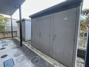 ストッカー