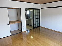 居間
