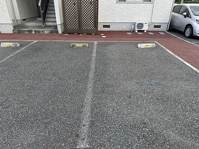 6 / 10