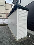 ストッカー