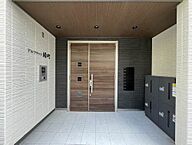 山形県山形市緑町1丁目6-13：物件画像／シャーメゾンショップ　株式会社小白川不動産情報センター