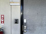 玄関ドア