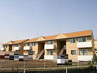 新潟県三条市石上2丁目16-79：物件画像／シャーメゾンショップ　ピタットハウス三条店　株式会社ユタカ不動産