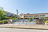周辺：三田市立ゆりのき台小学校 880m