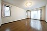 室内：洋室：約10.6帖