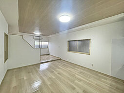 ビレッジかえで 17号室 1階ワンルームのリビング/ダイニング