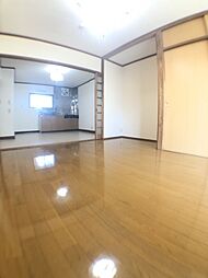 リビングベース 301号室 3階2DKのリビング/ダイニング