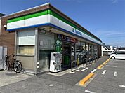 ファミリーマート 八日市東沖野店（384m）