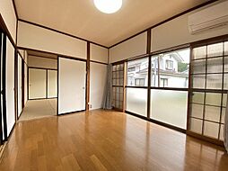 居間
