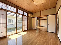 居間