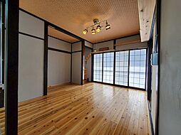居間