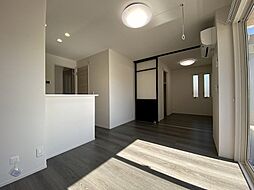 トリシア横町SOUTH 3階1LDKのリビング/ダイニング