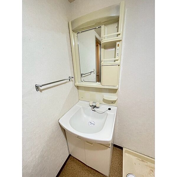 apartment 群馬県伊勢崎市宮前町1550-6
宮前町の賃貸情報を見る
物件地図