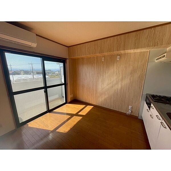 apartment 群馬県伊勢崎市波志江町4431-4
波志江町の賃貸情報を見る
物件地図