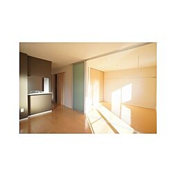 シャコンヌ C103 1階1LDKのリビング/ダイニング