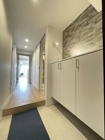 玄関 ファミール月寒 3階/-