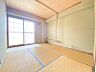 室内：南角の約6帖の和室には板の間もございます。
