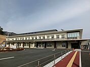 県立高田病院・・・車で約3分（約1.2km）
