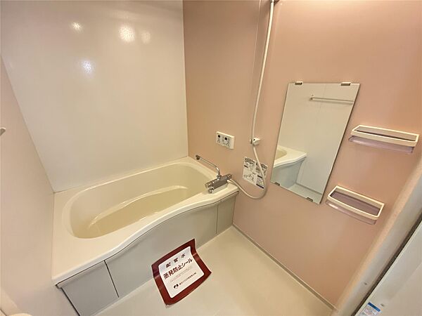 画像6:バス　浴室乾燥付き（同タイプ）