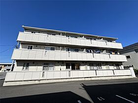 ヴィラ・ベルク 302 ｜ 青森県八戸市沼館3丁目（賃貸アパート1LDK・3階・33.39㎡） その1