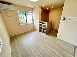 ＲＥＳＵＡ鍛冶町 203 1階1LDKのリビング/ダイニング