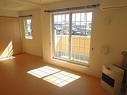 リヴェール 202 2階2LDKのリビング/ダイニング