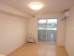 フルール類家 202 2階1LDKのリビング/ダイニング