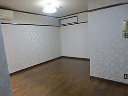 シャトー・デ・ザール・アルブル 202 2階ワンルームのリビング/ダイニング