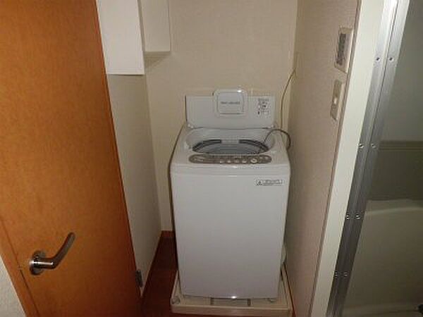 画像9:洗濯機も付いてます。