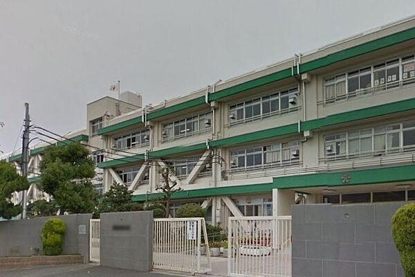 画像29:茨木市立南中学校(中学校)まで1079m